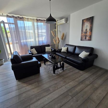 City Center Apt Wfree P Scopia Exterior foto